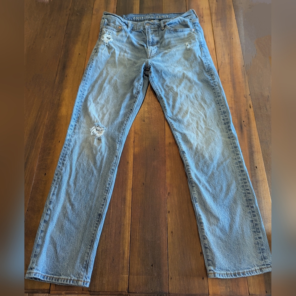 American Eagle Men's Easy Flex Blue Jeans 33x32 Distressed Straight Leg‎